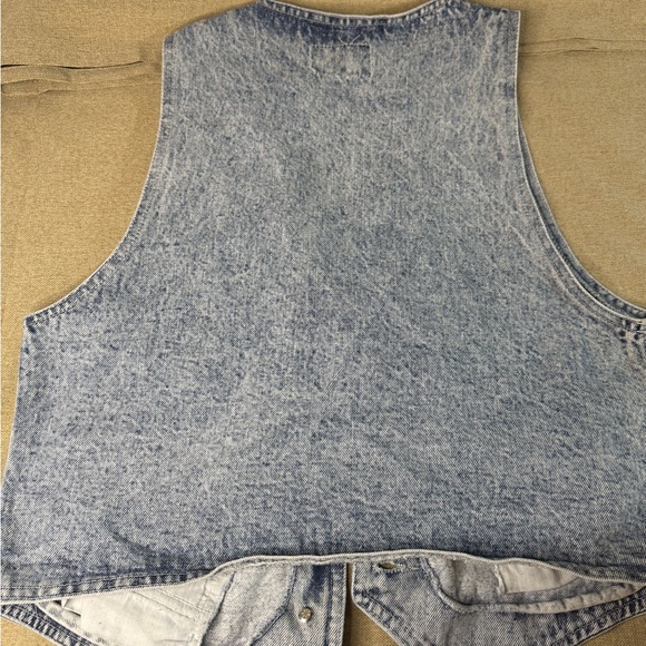 Denim Vest with Floral Embroidery - Picture 10 of 11